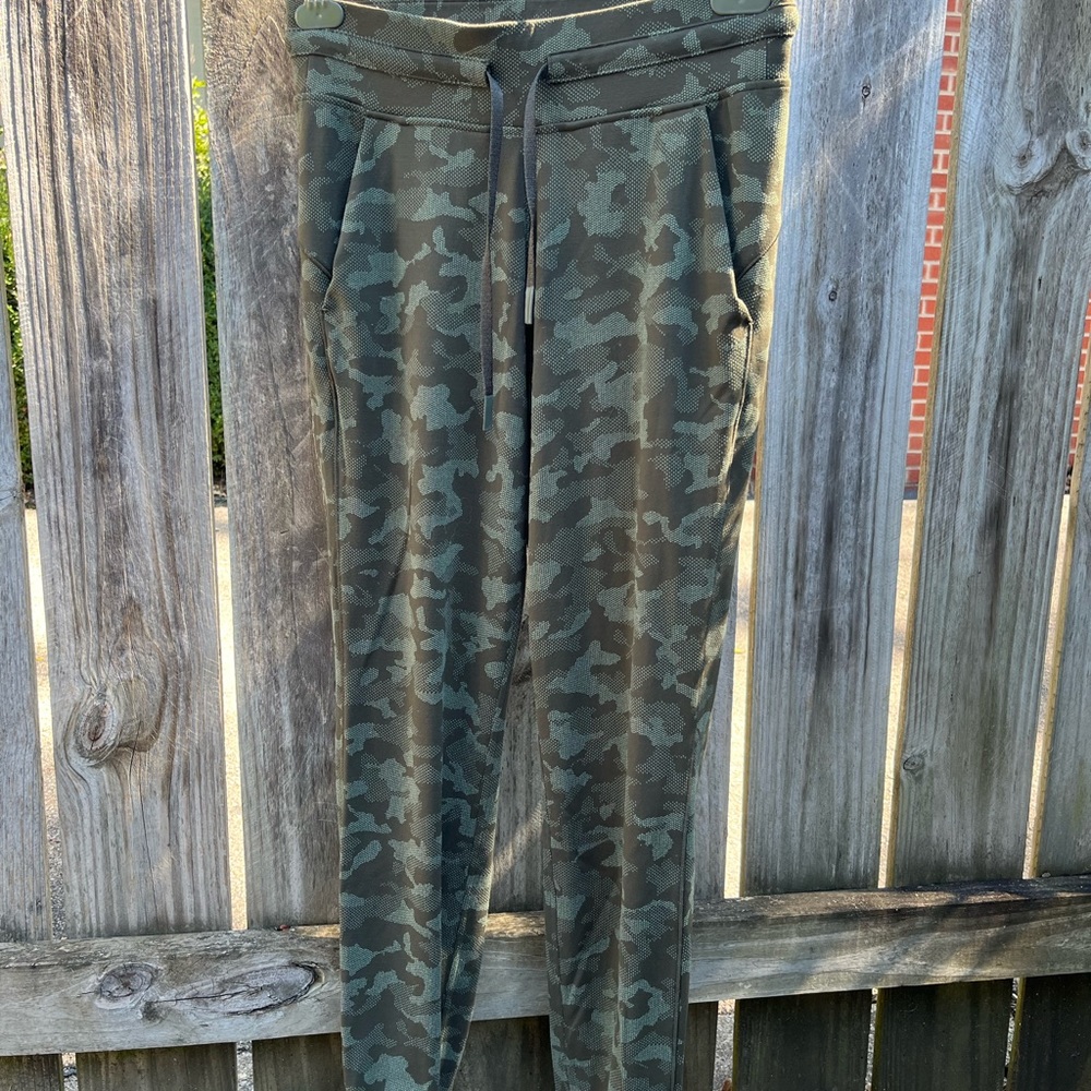 lululemon athletica Camouflage Leggings
